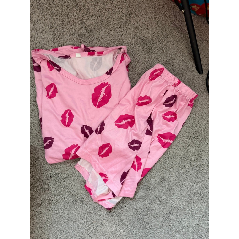 Pink & Purple Lip Print Pajama Set XL